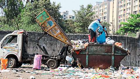 कामगारांच्या आरोग्याचा होतोय "कचरा' ! 