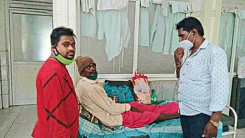 Fifteen years of meeting of father and children at Tuljapur