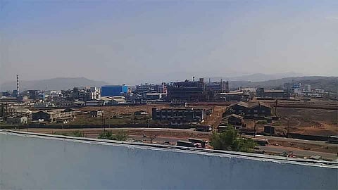 एमआयडीसीचे नवे धोरण उद्योगविरोधी - डॉ. प्रशांत पटवर्धन