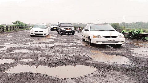 Conditions of state highway in Bhandara district is worst due to heavy load traffic 