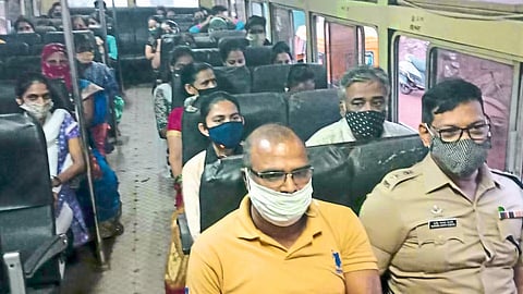 SP Rajendra Dabhade Travel  Kudal To Karli by ST 