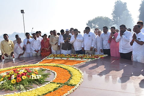 Video : ...अन् खासदार श्रीनिवास पाटलांच्या डाेळ्यात अश्रू