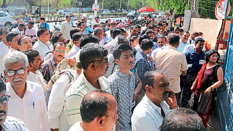 नीटसाठी वीस हजार विद्यार्थी 
