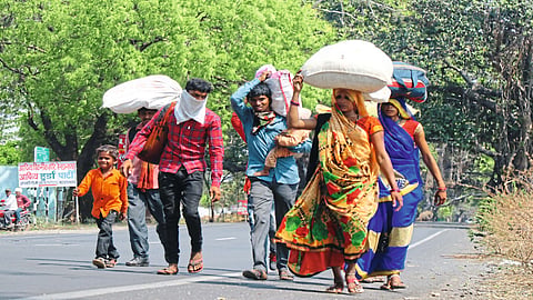  Workers Leave Their Homes On Foot