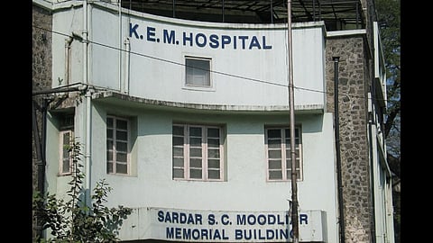 A woman Suicide by jumping from the terrace of KEM Hospital pune