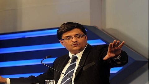 रिपब्लिकचे संपादक अर्णब गोस्वामींविरोधात हक्कभंगाचा प्रस्ताव