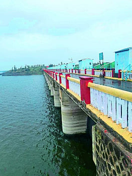गिरणा धरणातुन सुटणार पाणी; नदीकाठच्या गावांना सतर्कतेचा इशारा 