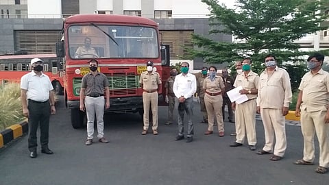 बारामतीत अडकलेले मजूर परतणार त्यांच्या गावी; पाच बसेस मध्यप्रदेशकडे रवाना