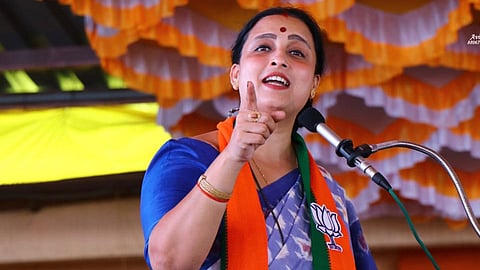 Vidhan Sabha 2019 : 'उज्ज्वला'मुळे महिलांना चुलीपासून मिळाली मुक्ती : चित्रा वाघ