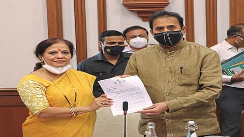Clarify the role of government regarding illegal trades MLA pharande demands to home minister