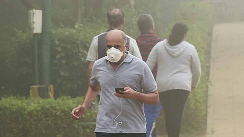 दिल्लीवर पुन्हा प्रदूषित धुके 