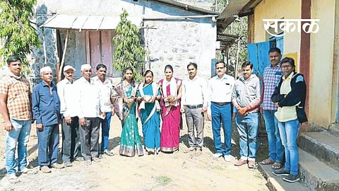 डांगरेघर ग्रामपंचायतीवर महिलाराज; सरपंचपदी कोमल आंग्रे, उपसरपंचपदी सुमन सुर्वे