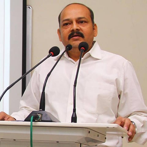 कोरोनाग्रस्त जिल्ह्यांना नव्हे तालुक्यांना लॉकडाउन करा : प्रा. संदीप चौधरी 