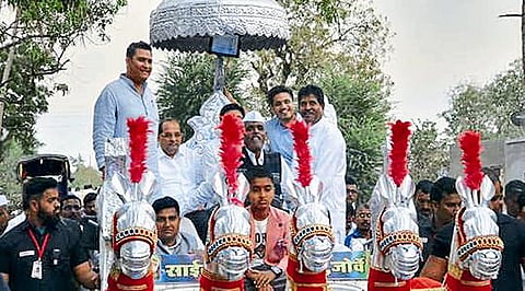Indorekar Maharaj Come into politics, who gave an offer