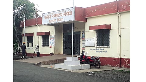 खंडाळा - ग्रामीण रुग्णालयाची इमारत.