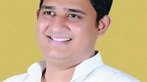 Kopargaon MLA Ashutosh Kale sanctioned a fund of Rs 19 crore for this work as it is a road leading from his constituency to Nagar-Kopergaon state highway.