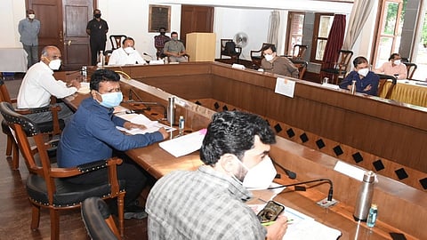 Meeting on Corona measures begins in the presence of Deputy Chief Minister Ajit Pawar