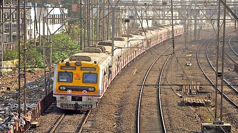 खुशखबर! आता पनवेलवरुन थेट गोरेगावपर्यंत लोकल सेवा 