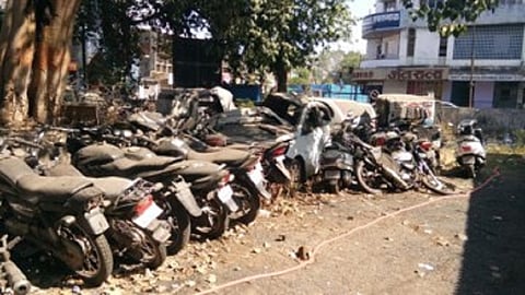 auction of vehicles in police station is not done yet 