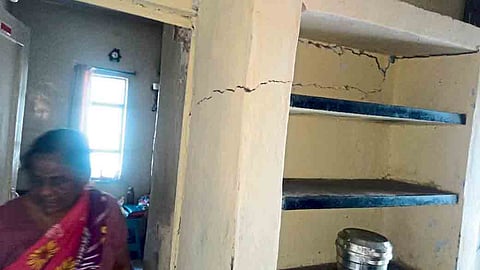 म्हाडाच्या वसाहतींची दुरवस्था 