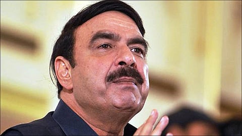pakistan railways minister sheikh rashid attacked and pelt him with eggs in london