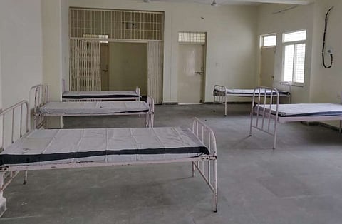 काय सांगताय...विलगीकरण कक्ष धूळ खात पडून! 