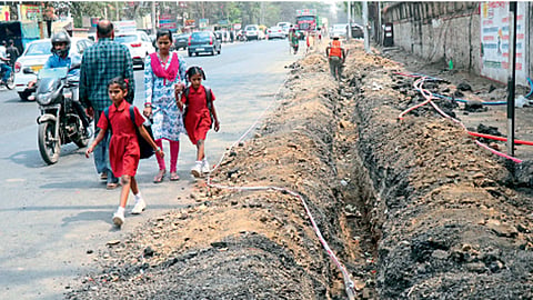 Road-Digging