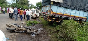 चुंचाळे फाट्यानजीक भीषण अपघात;  जळगावचा इसम जागीच ठार