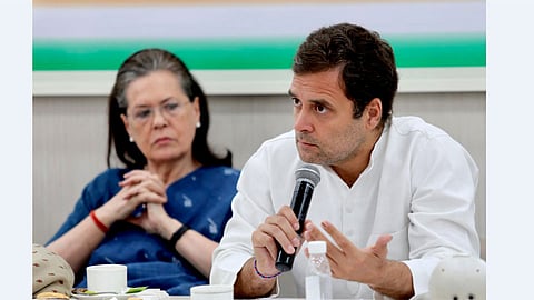 राजधानी दिल्ली : कॉंग्रेस नेतृत्वासाठी कसोटीचा काळ 