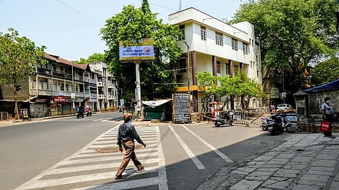 Strict implementation of curfew in Pune by Cancellation of pass except for urgent service.jpg