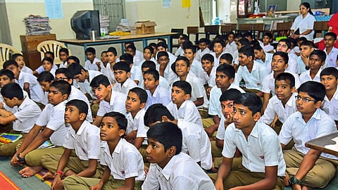  दुसरी ते आठवीच्या विद्यार्थ्यांसाठी ब्रीज कोर्स