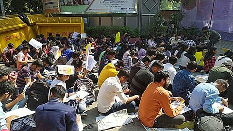 Students agitation at Jantar Mantar against decision for Sarathi 