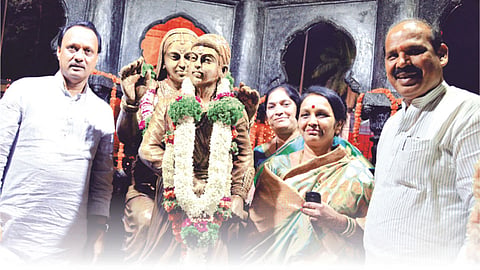 Vilas-Lande-with-Ajit-Pawar