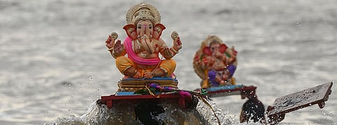 शहाणपणाचे विसर्जन नको...! 