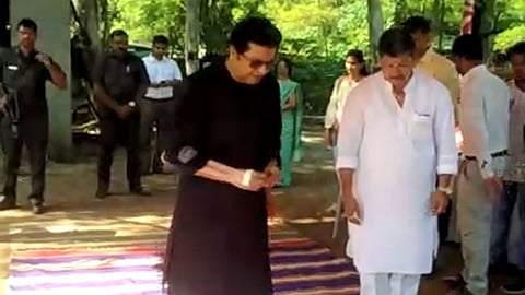 mns chief raj thackeray suffering from tennis elbowq