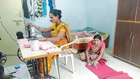 लॉकडाउनमध्ये बचत गटांच्या महिला लक्षाधीश!