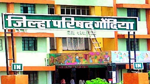 employees of district council are not ready to go to  their transfer places  