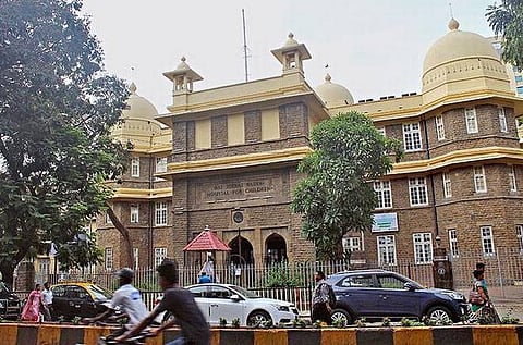 वाडिया रुग्णालयाला १३ कोटींचे अनुदान