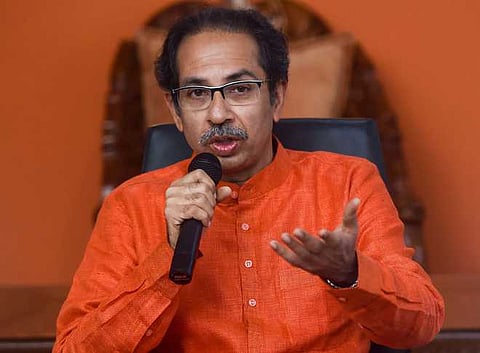 शिवसेनेचा रंग भगवाचं..! मुख्यमंत्री उध्दव ठाकरे यांचा टीकाकारांना टोला 