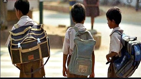 राज्यातील हजारो शाळांमध्ये साधी वीज नाही; कसे काय ऑनलाईन शिक्षण सुरू करणार! वाचा कोणी केलाय हा दावा