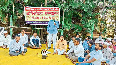 Maharashtra State Dam and Project Affected Farmers Council protest