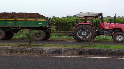 Cost of Manure get increased due to shortage in Gondia district  