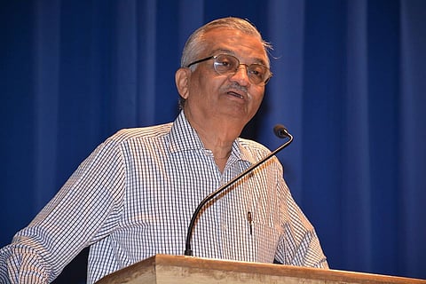 शिक्षण व्यवस्था कालबाह्य, दर्जा उंचावण्याची गरज : डॉ. काकोडकर 