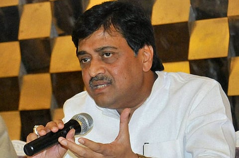 मुनगंटीवारांचे वक्‍तव्य म्हणजे मुंगेरीलाल के हसीन सपने - अशोक चव्हाण 