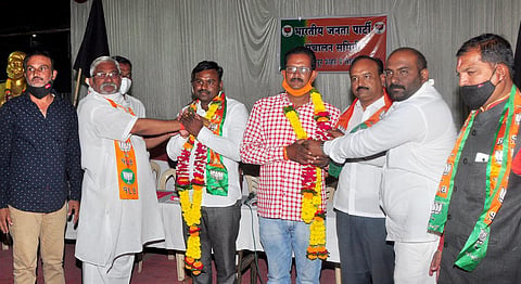 Two political groups in Shrirampur BJP