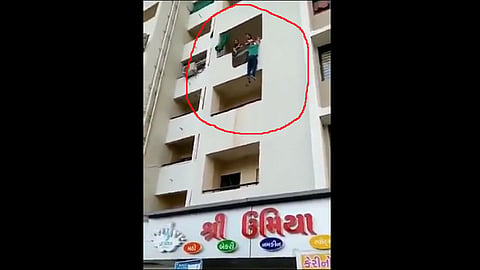 lockdown husband tries jump from balcony afte fight with wife over lunch 