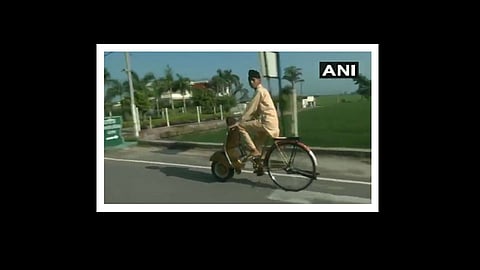 student and father made a bicycle that looks like scooter video viral