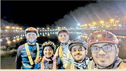 five people with one couple in cycling within 13 hours cross 200 kilometers in chiplun konkan