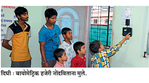 अनाथांच्या सुरक्षेसाठी बायोमेट्रिक 