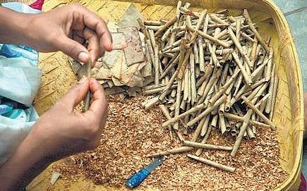 सेस घेतला, जीएसटी घेता मग आम्हाला का सावरत नाही 